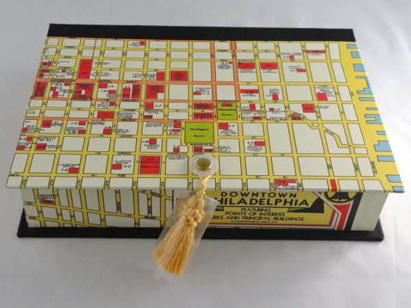 Rectangular box with Map of Philadelphia paper